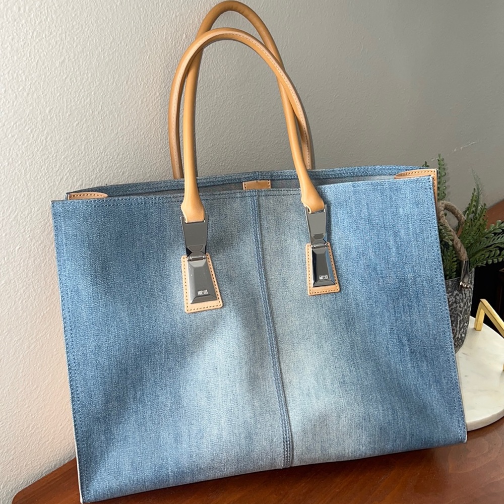 Diesel tote.